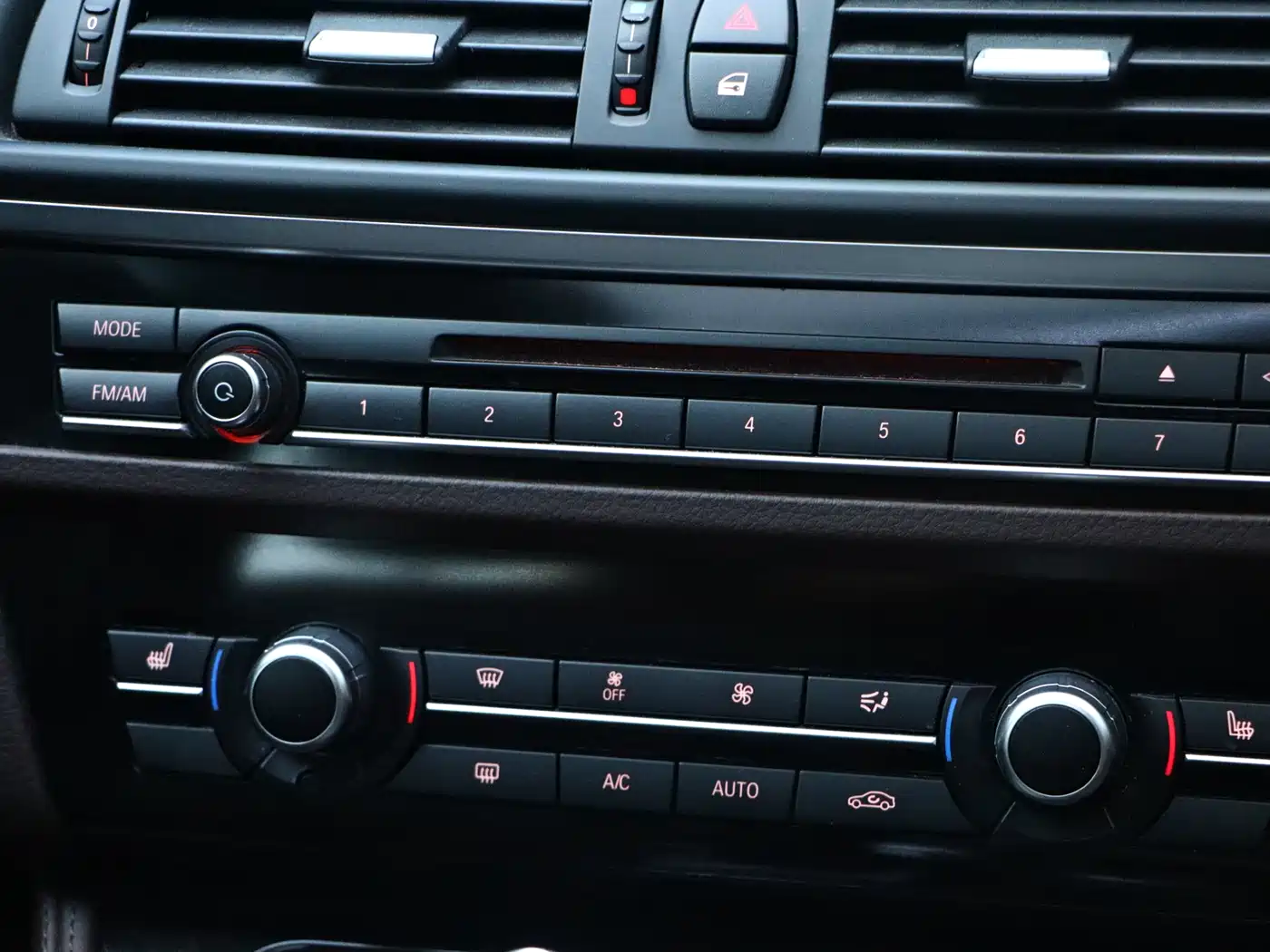 BMW 5 Series 2017 525Li Luxury Design Package фото 15