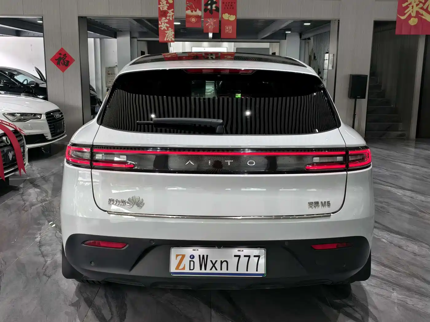 AITO Wenjie AITO M5 2022 Extended Range AWD Flagship фото 29