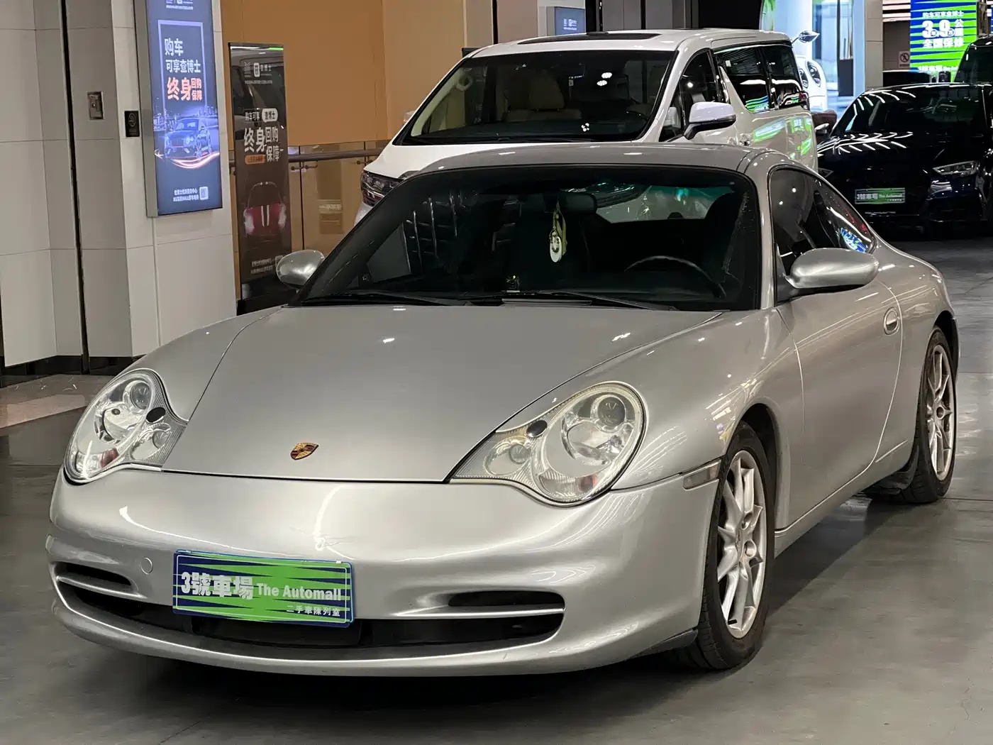 Porsche 911 2005 Carrera 4 AT 3.6L
