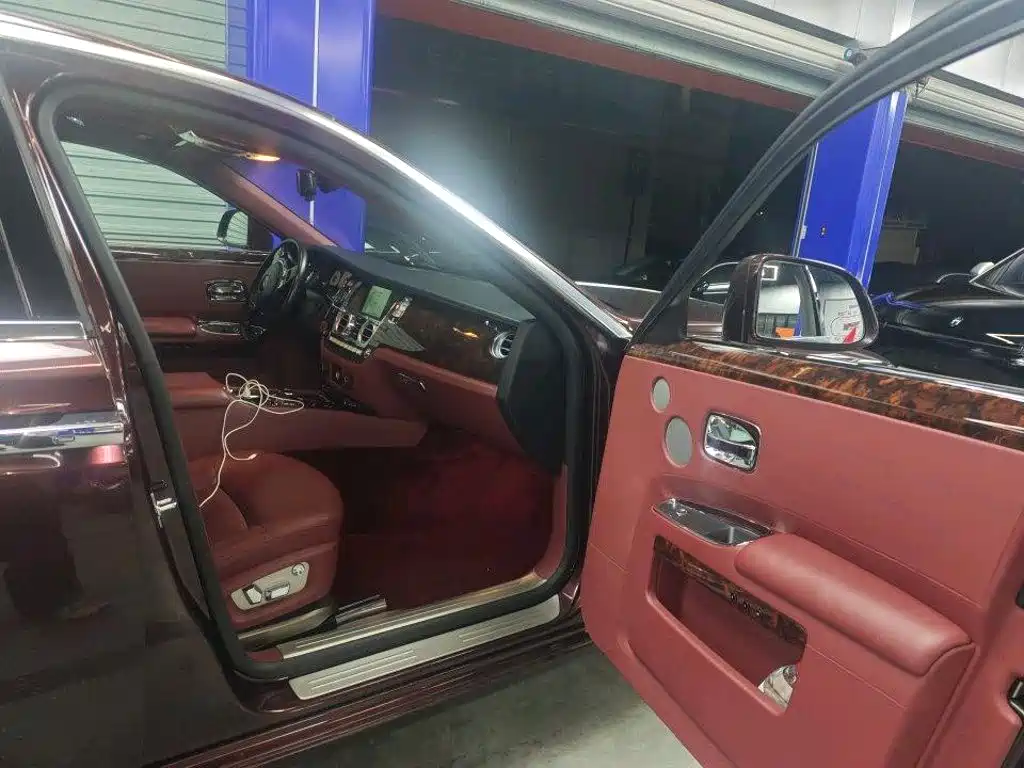 Rolls-Royce Ghost 2014 2014 6.6T Extended Edition