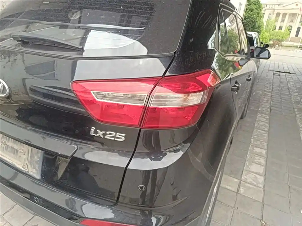 Hyundai Beijing Hyundai ix25 2015 1.6L Manual 2WD Fashion GS фото 8