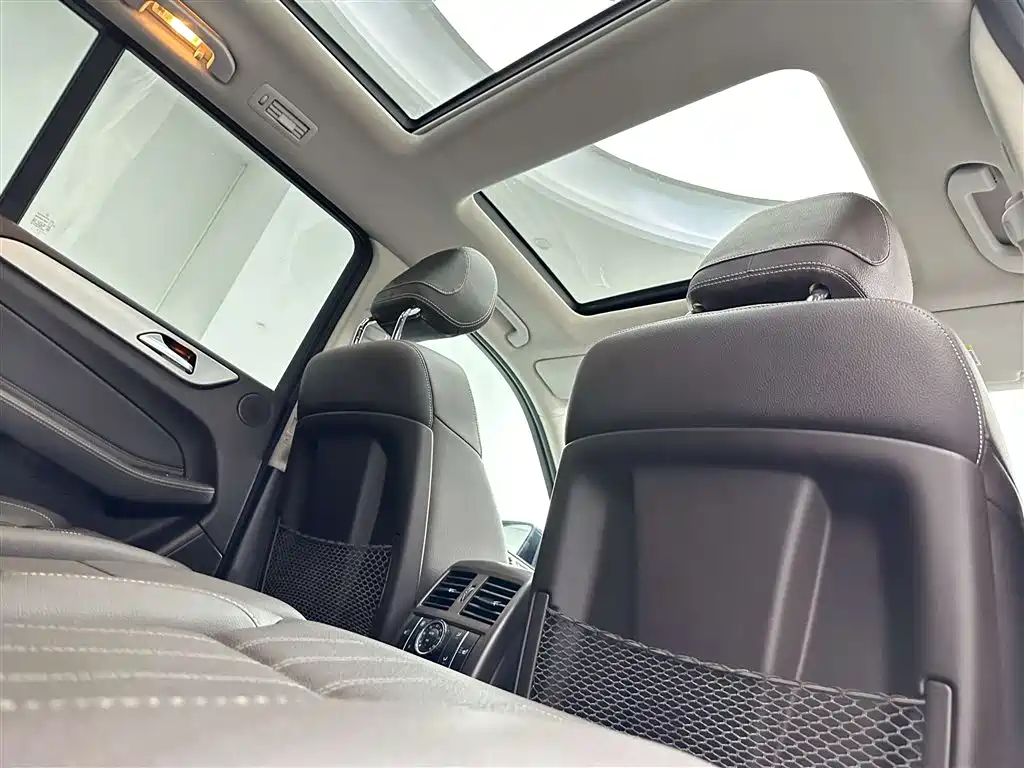 Mercedes-Benz GLS 2016 GLS 400 4MATIC Dynamic фото 39