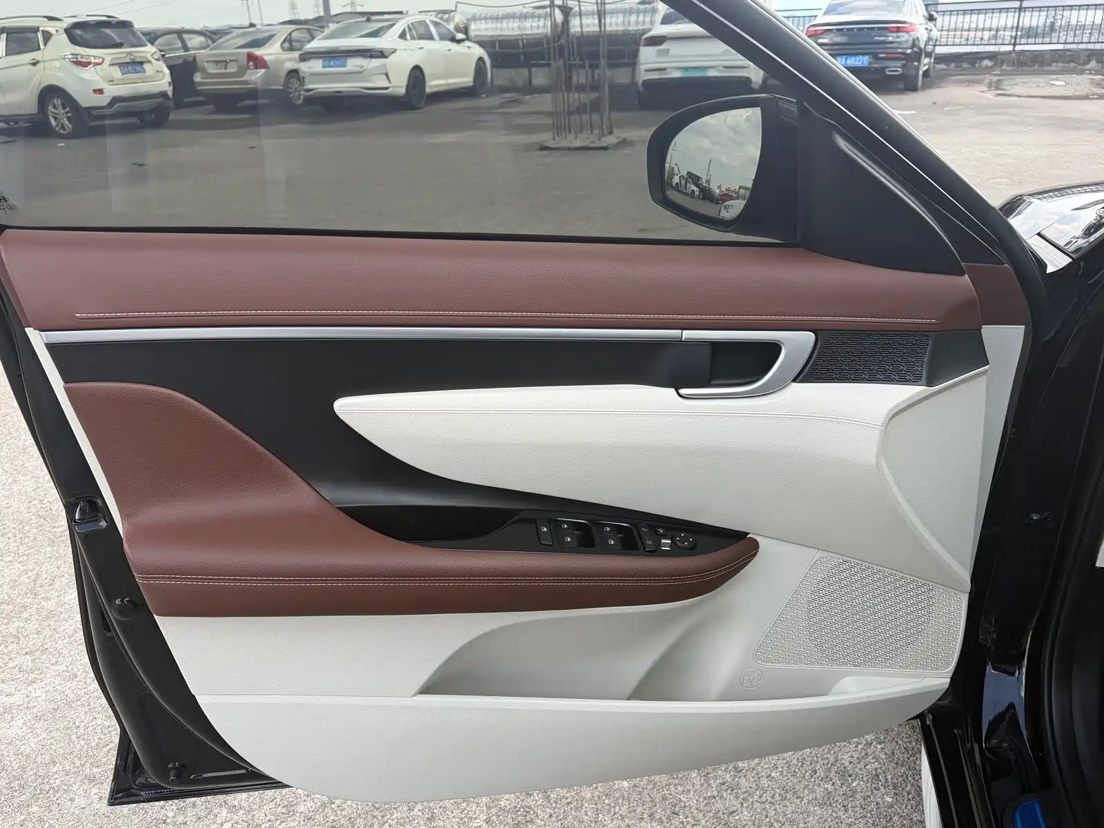 صورة 16 - Hyundai Mistra