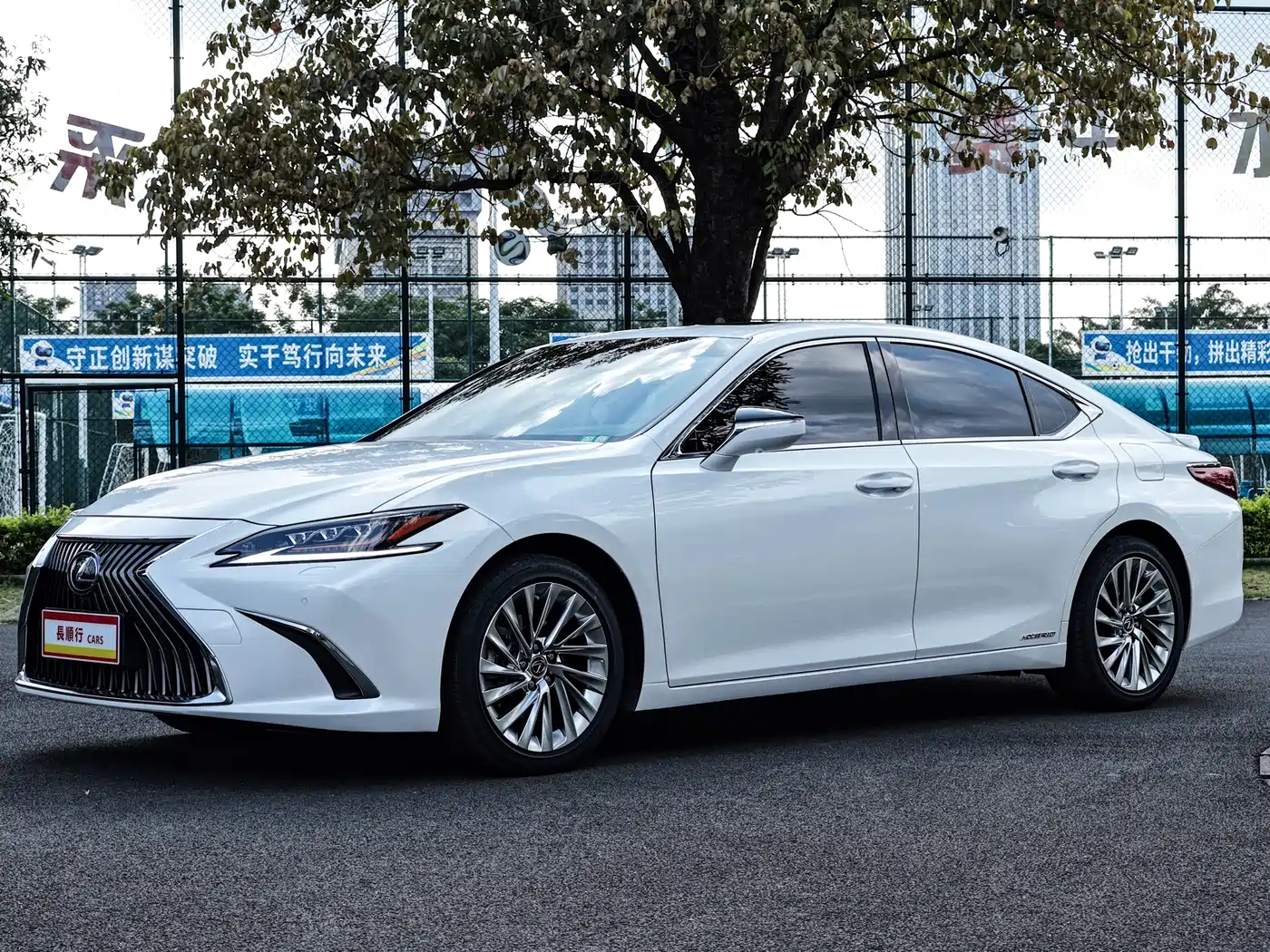 Lexus ES 2020 Model 300h Executive Edition