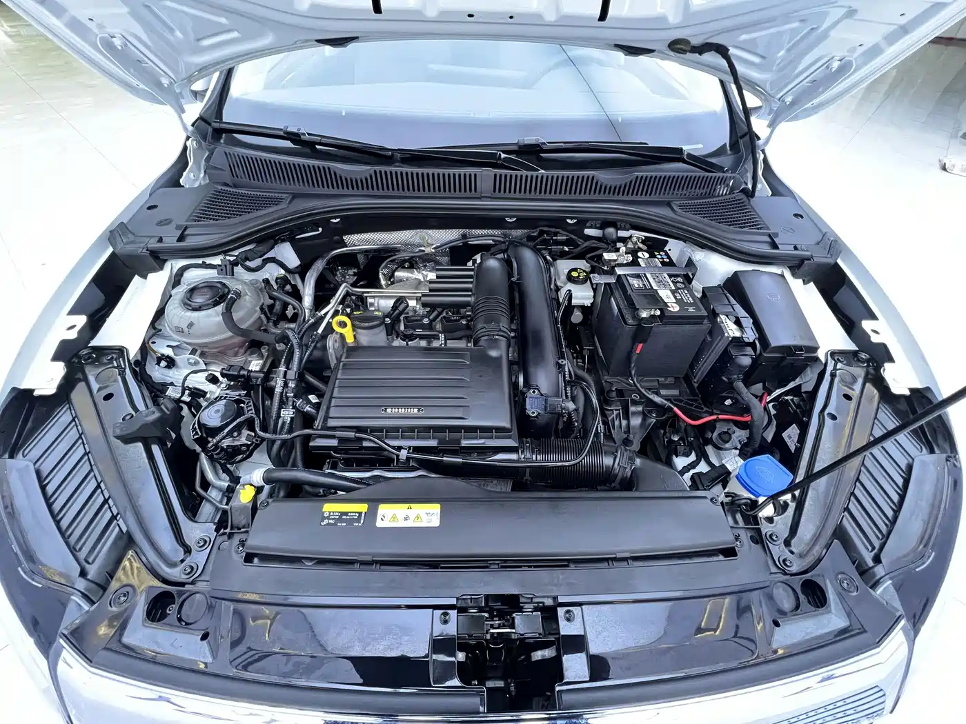 Volkswagen Sagitar, миниатюра 20