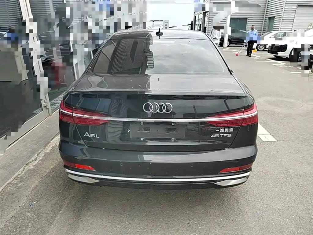 Audi A6L 2023 45 TFSI Premium Selection Dynamic фото 10