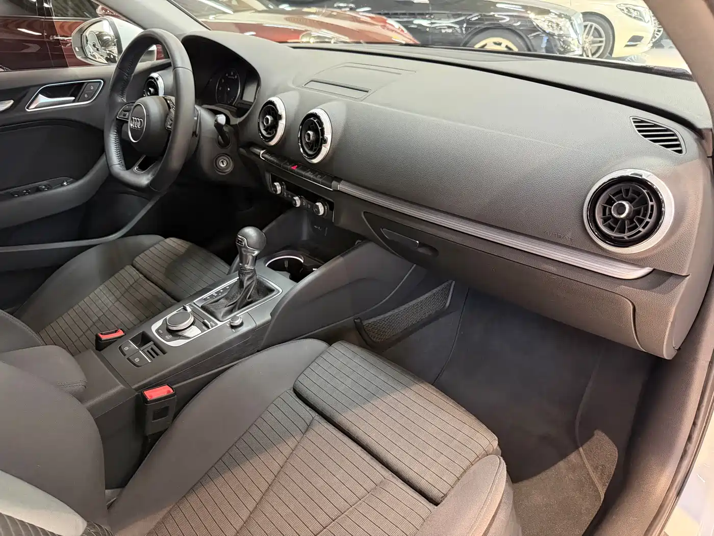 Audi A3 2018 30th Anniversary Sportback 40 TFSI Sport фото 18