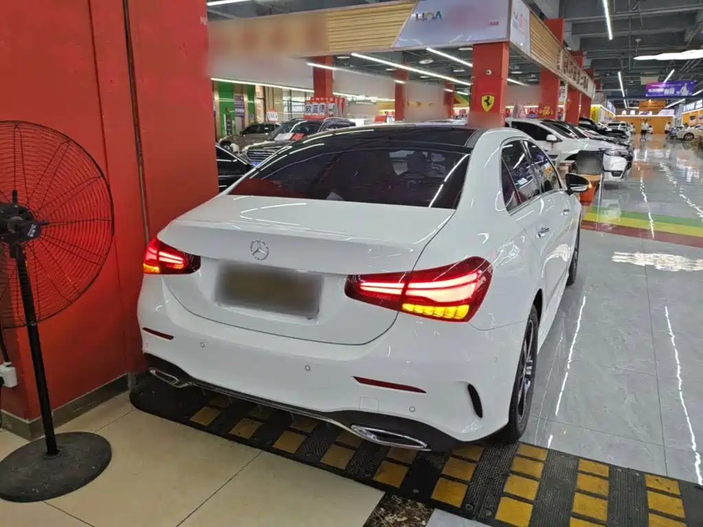 Фото 7 - Mercedes-Benz A-Class