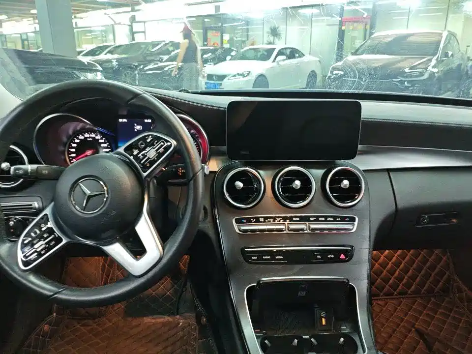 Mercedes-Benz C-Class 2019 C 260 L Sport фото 5