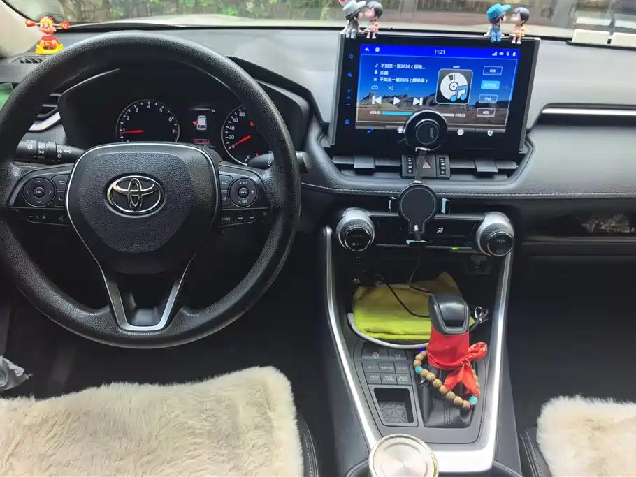 Toyota Wildlander 2021 2.0L CVT 4WD Luxury Edition фото 12