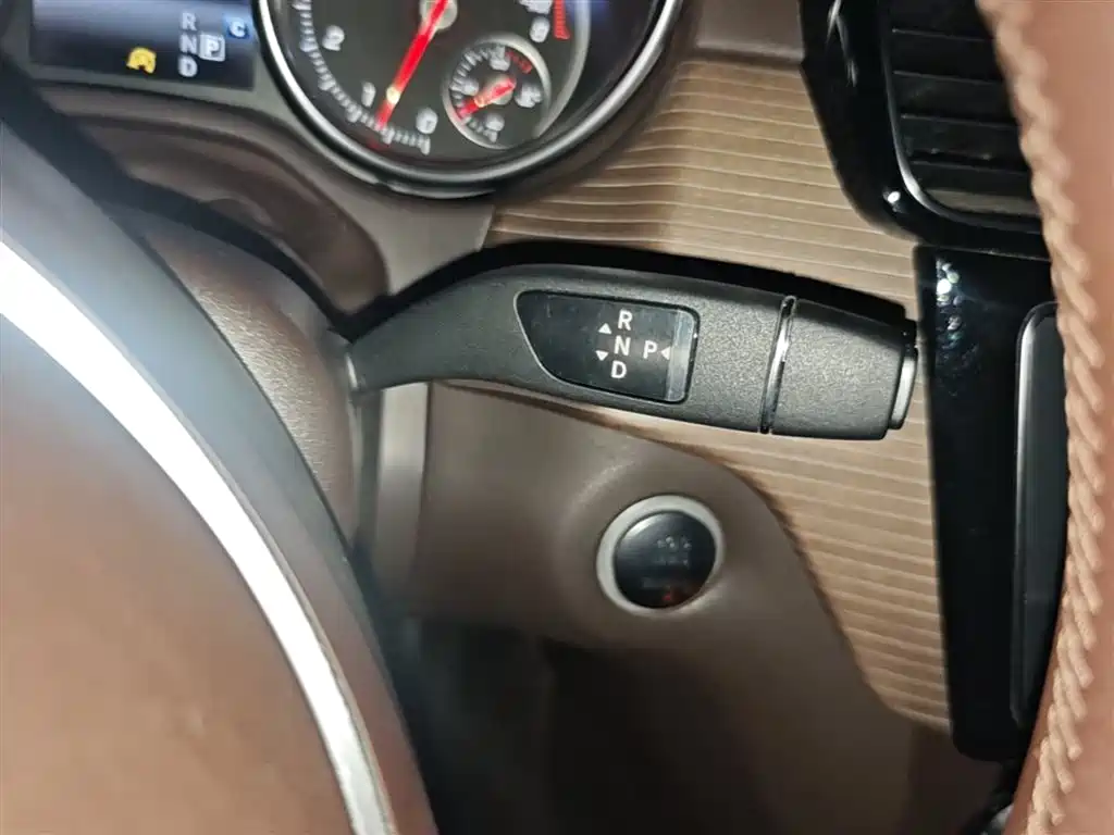 Mercedes-Benz GLE 2018 GLE 320 4MATIC Dynamic Ultimate Edition фото 21