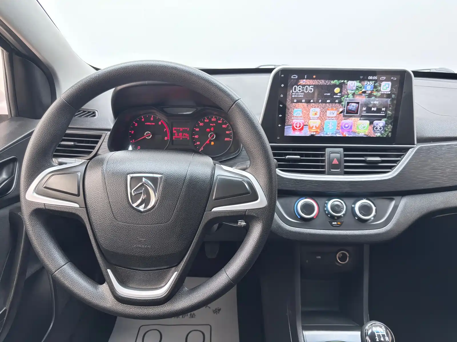 Фото 6 - Baojun 310