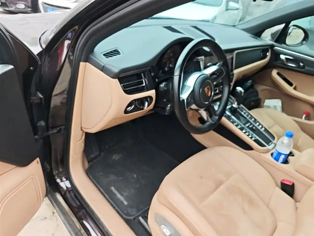 Porsche Macan 2018 Macan 2.0T фото 16