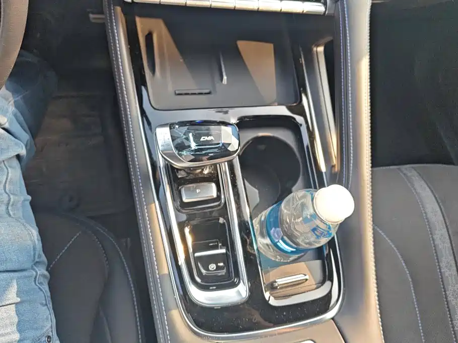 Geely Preface 2025 2026 Orient Yao 2.0TD Moonview Edition