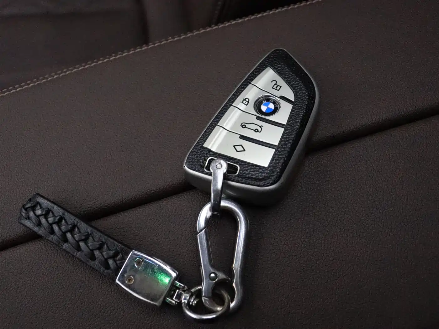 BMW 5 Series 2021 525Li M Sport Package фото 17