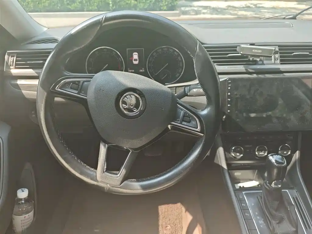 Škoda Superb 2016 TSI330 DSG Smart Edition фото 3