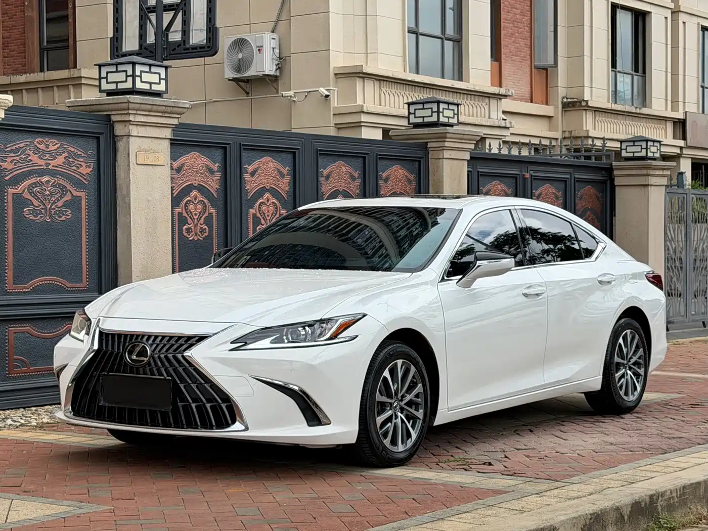 Lexus ES 2023 200 Excellence Edition