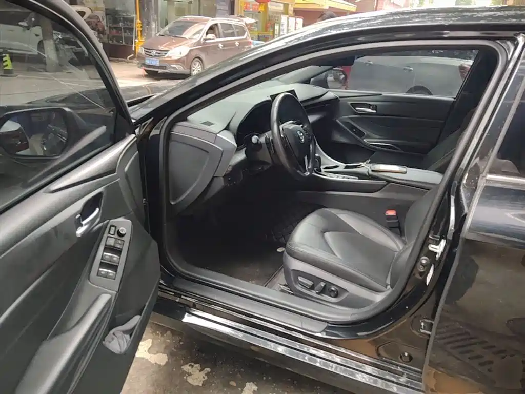Toyota Avalon 2023 2.5L Luxury Edition фото 16