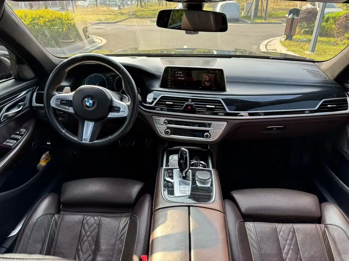 BMW 7 Series 2018 730Li Premium Type M Sport Package фото 5