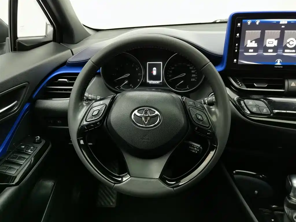 Toyota IZOA 2018 2.0L Yichi Edition China V фото 11