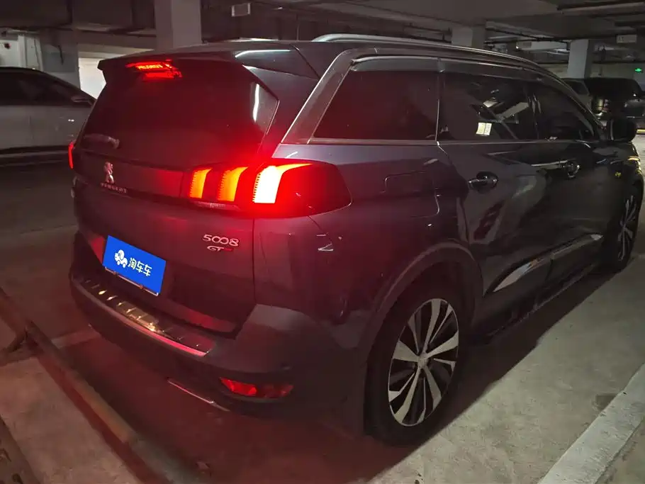 Peugeot 5008 2017 380THP 7-Seater Luxury GT Edition фото 3