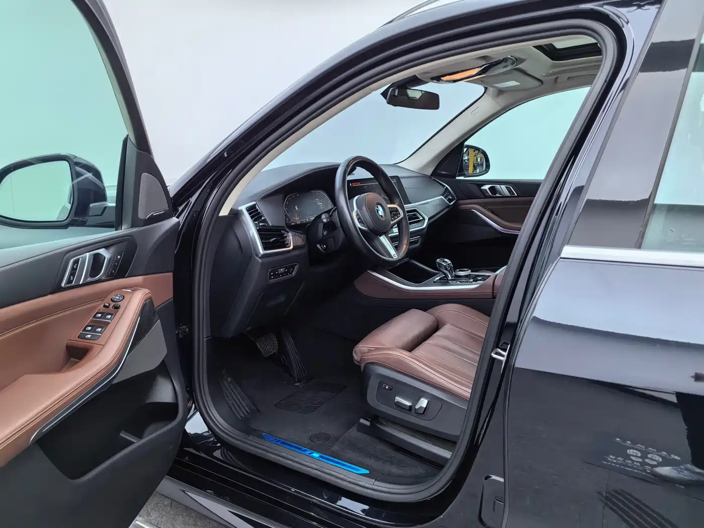 BMW X5 (Import) 2021 xDrive40i M Sport Package фото 14