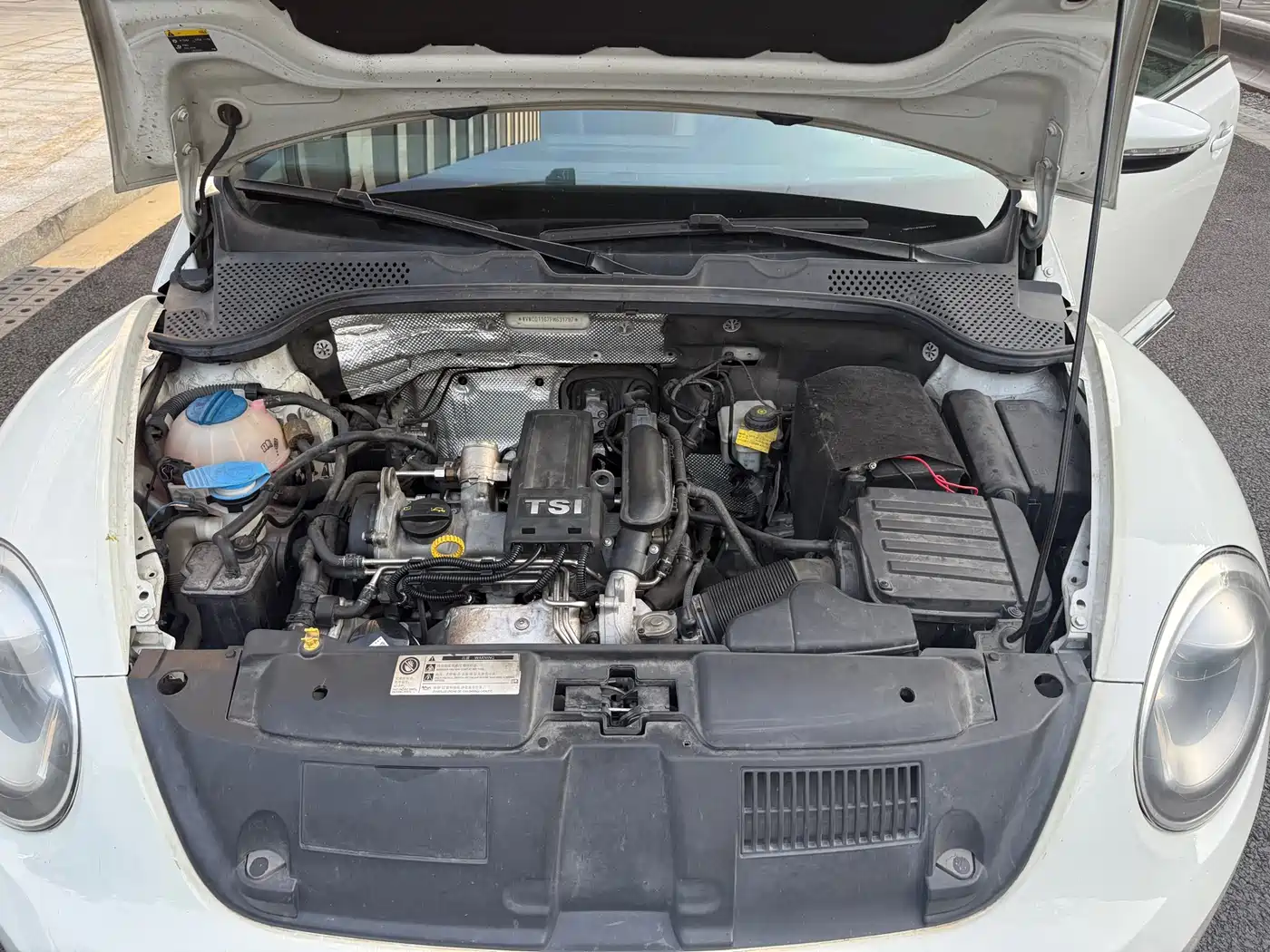 Volkswagen Beetle 2015 180TSI фото 14