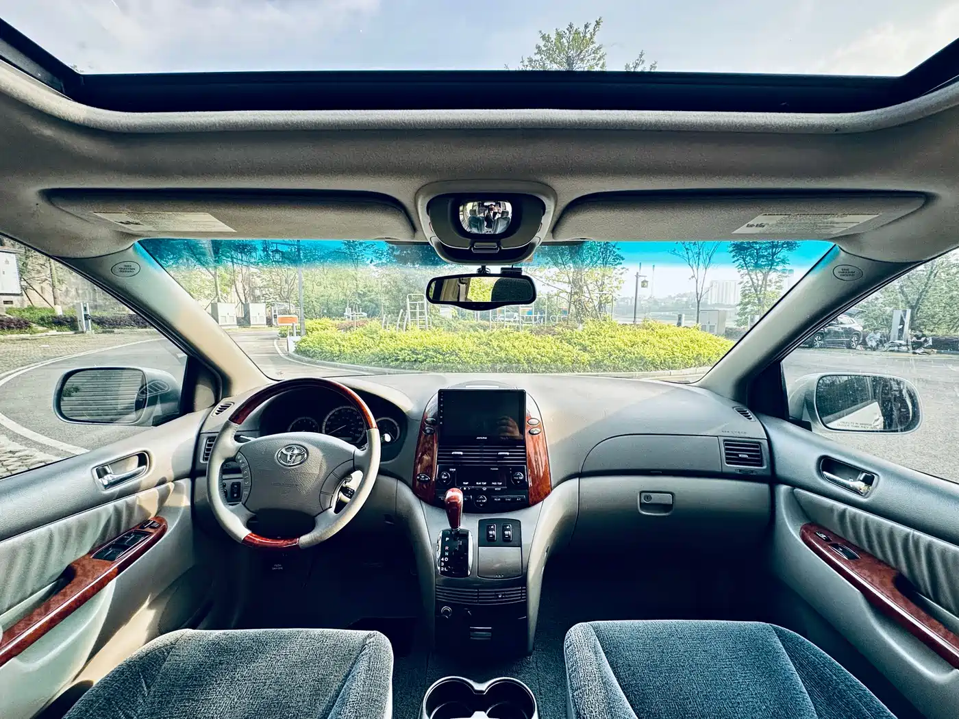 Toyota Sienna 2005 Model 3.3 XLE фото 14