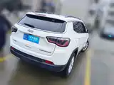 Фото 2 - Jeep Compass