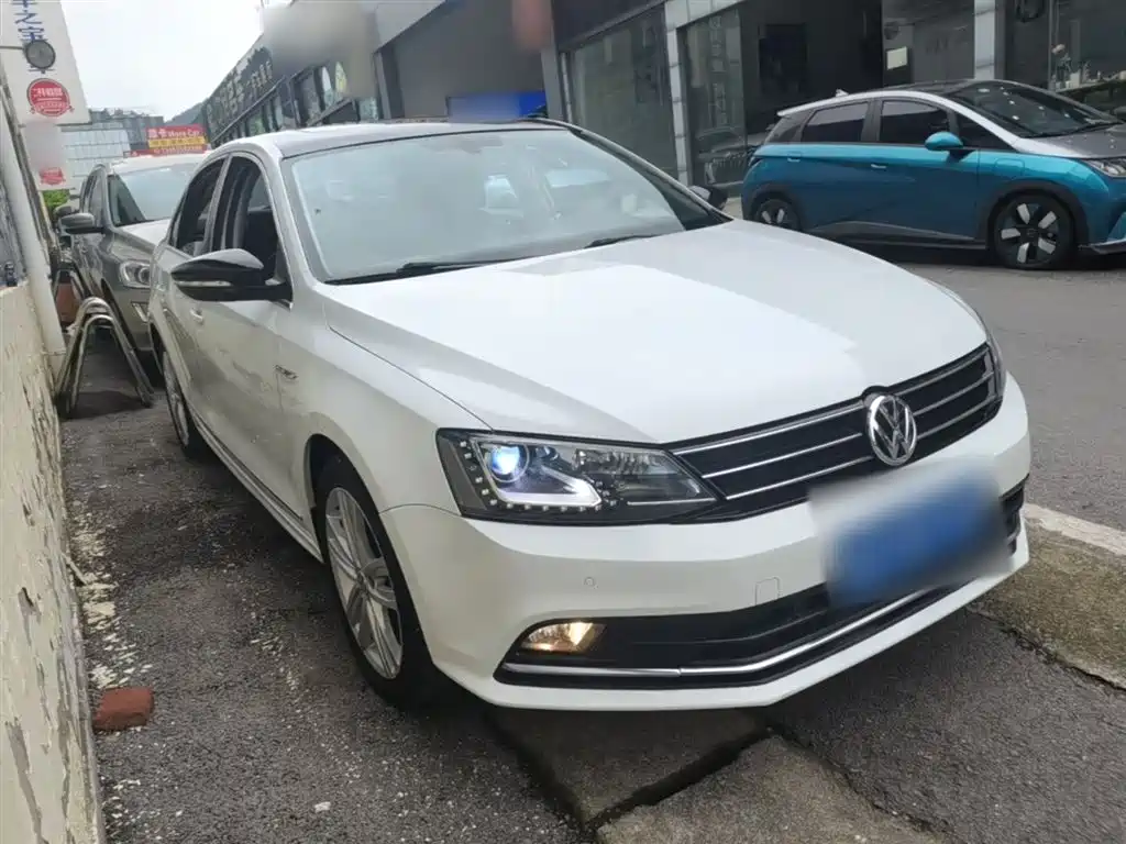 Volkswagen Sagitar 2018 280TSI DSG Luxury фото 4