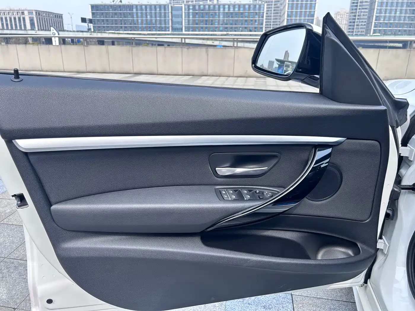 BMW 3 Series GT 2020 320i M Sport Package фото 10