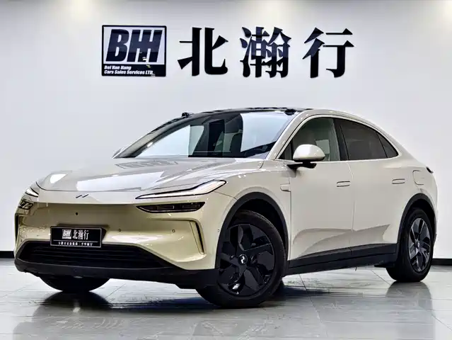 Onvo L60 60kWh, полный привод