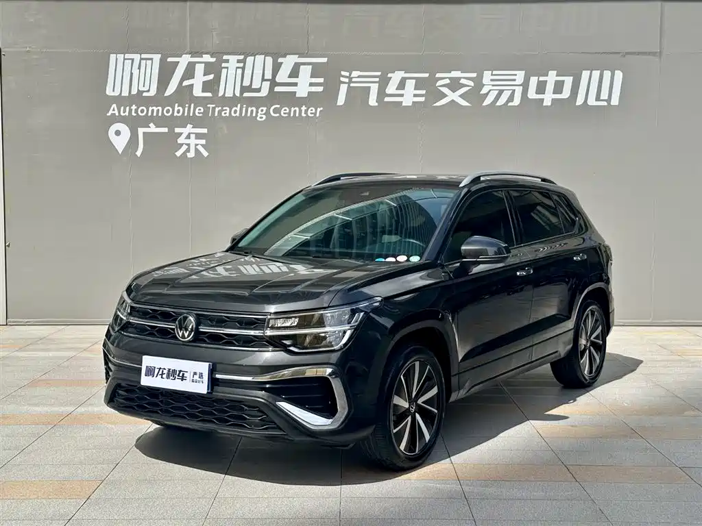Volkswagen Tharu 2024 300TSI 2WD Bright Moon Edition