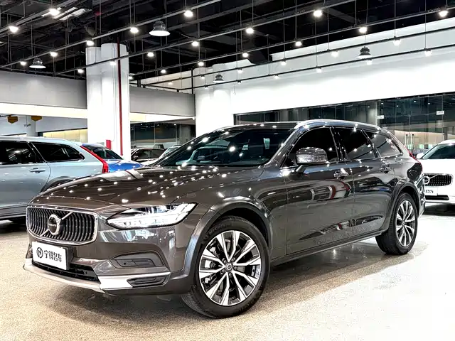 volvo v90
