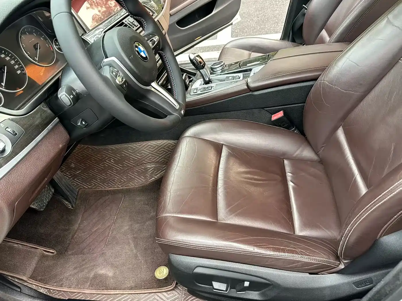 BMW 5 Series 2014 525Li Luxury Design Package фото 5