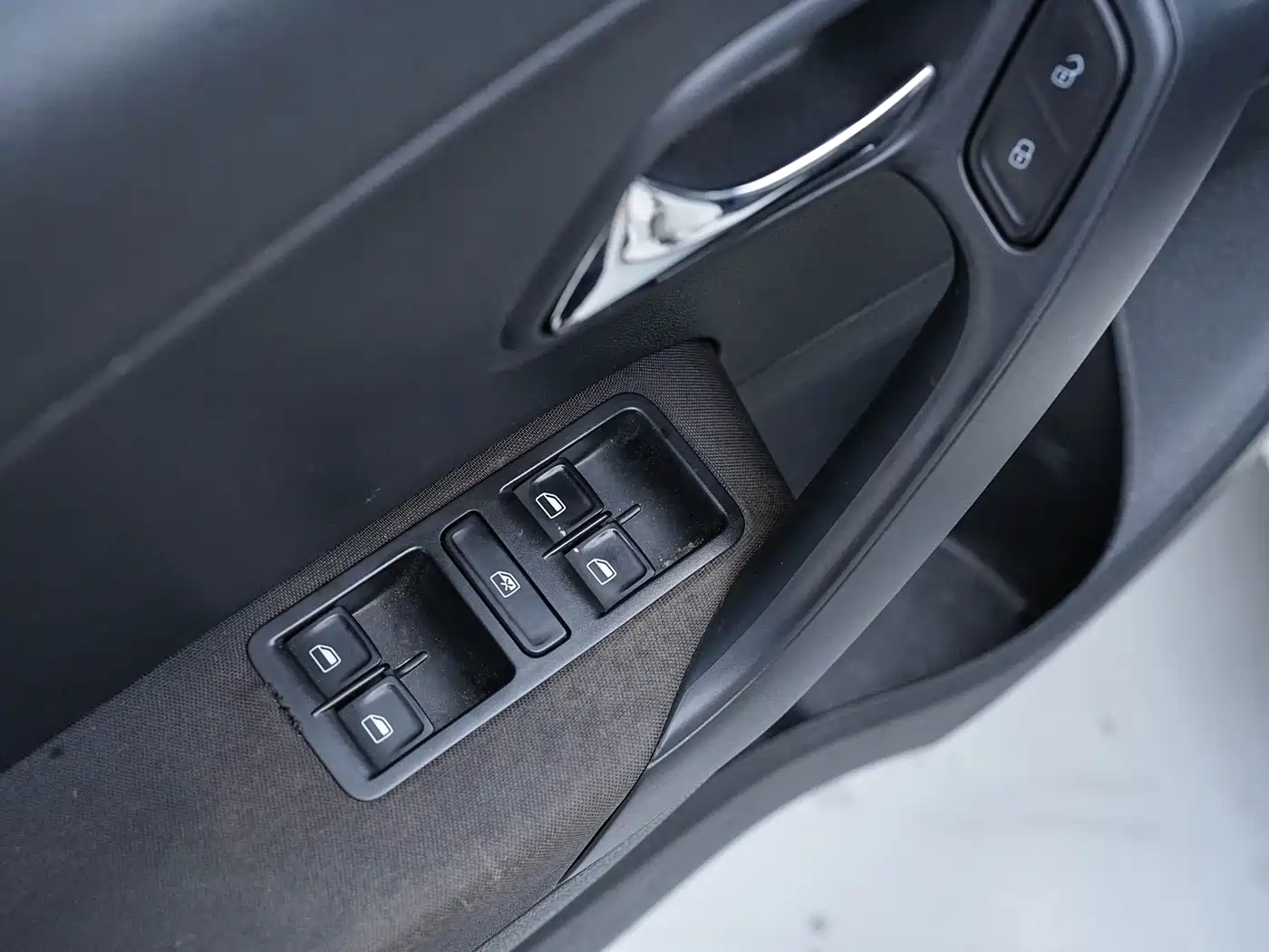 Volkswagen Polo 2016 1.4L Manual Trend фото 12