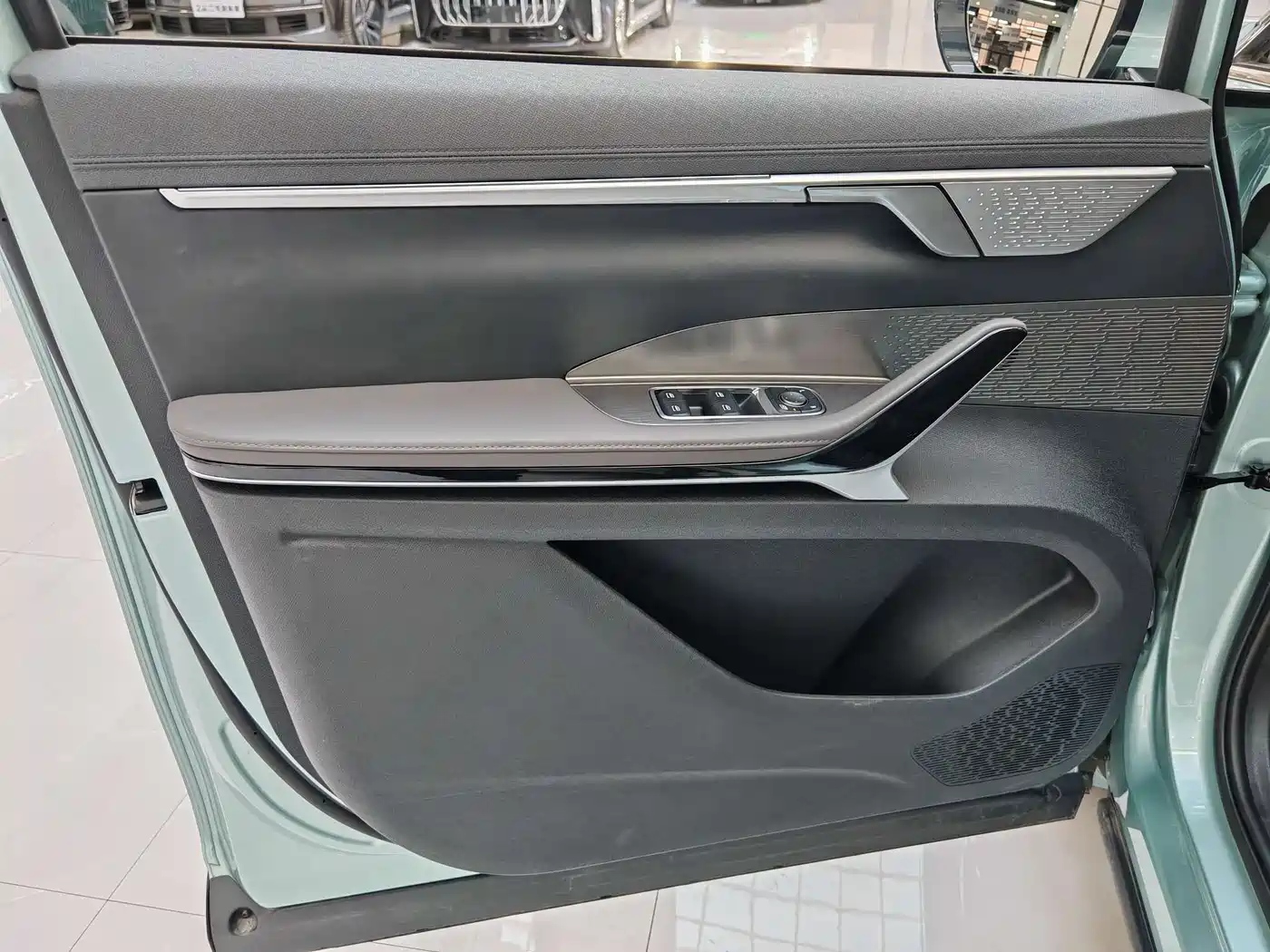 SAIC MAXUS EVERYONE 7