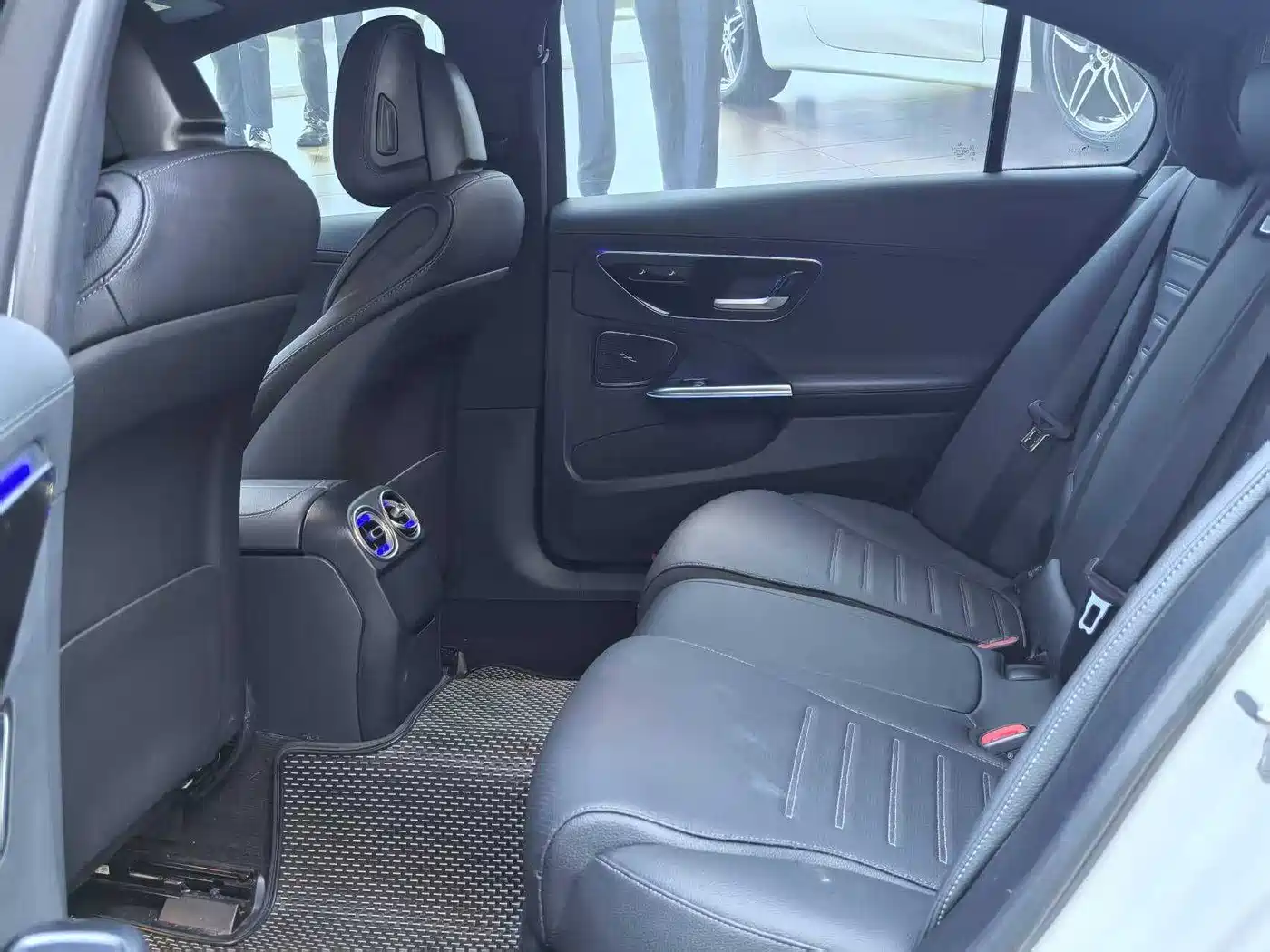 Mercedes-Benz C-Class 2023 Facelift C 260 L Sport Edition фото 8