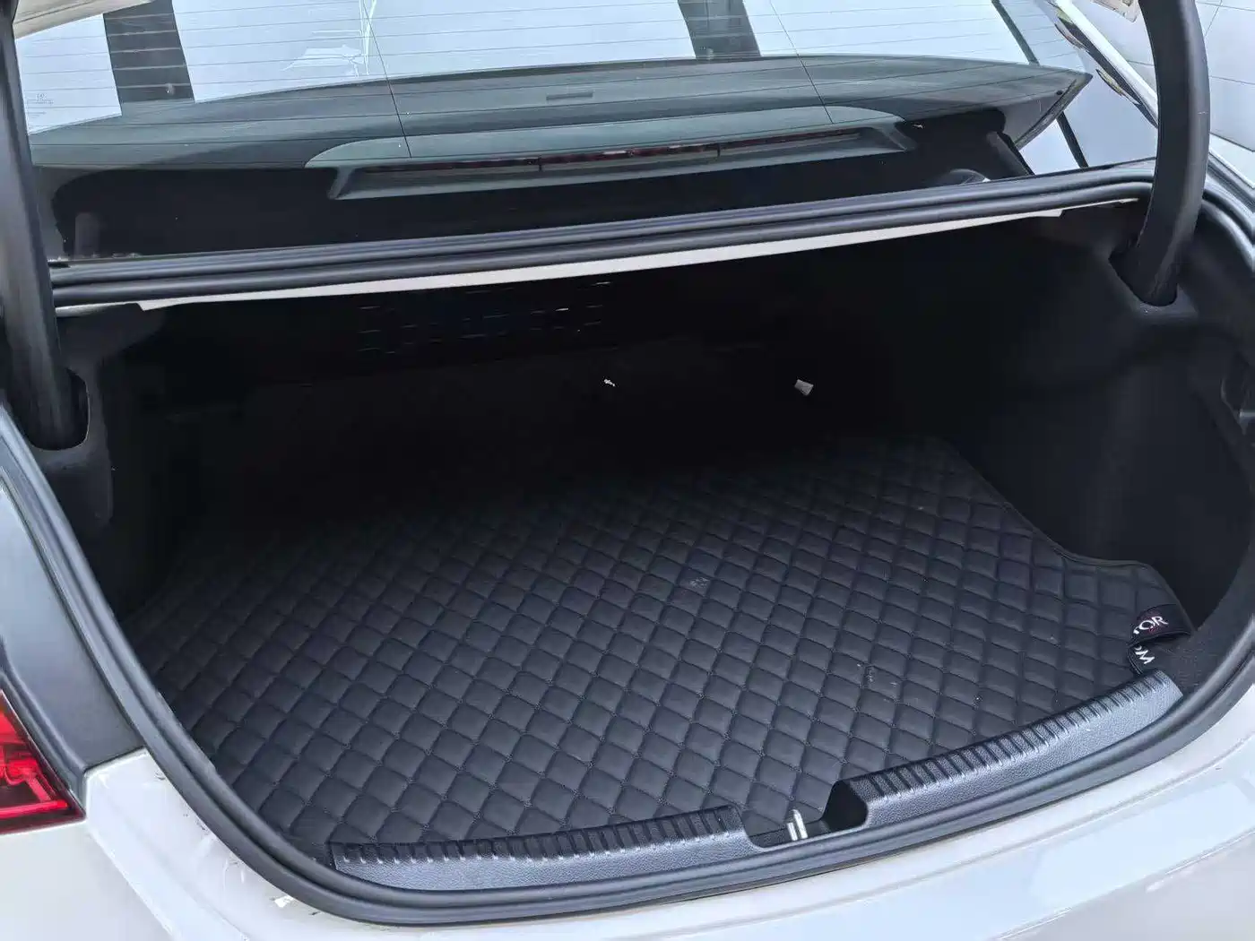 Mercedes-Benz C-Class 2023 Facelift C 260 L Sport Edition фото 26