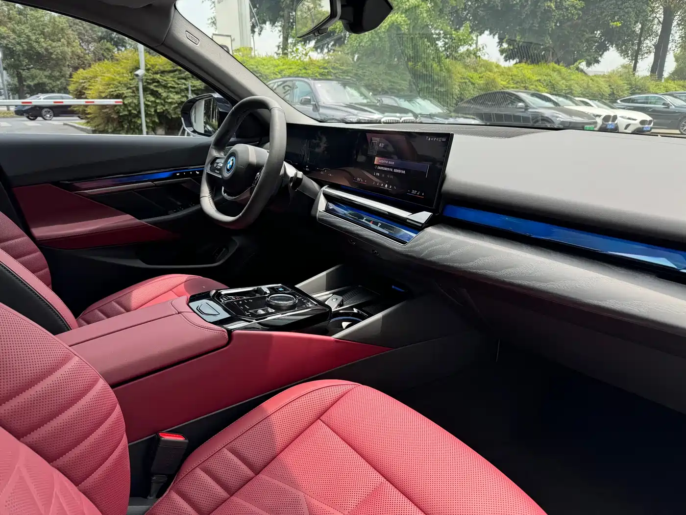 BMW i5 2024 eDrive 35L Premium Luxury Package фото 18