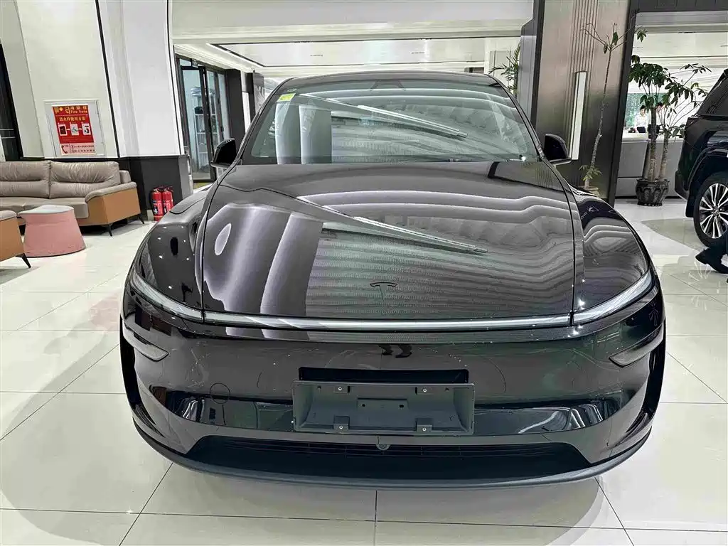 Tesla Model Y 2026 2026 Long Range Rear-Wheel Drive