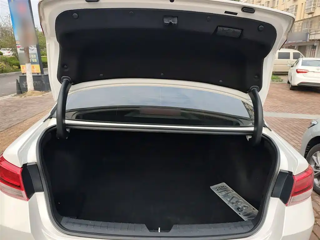 Kia K5 2016 1.6T Automatic GLS фото 19