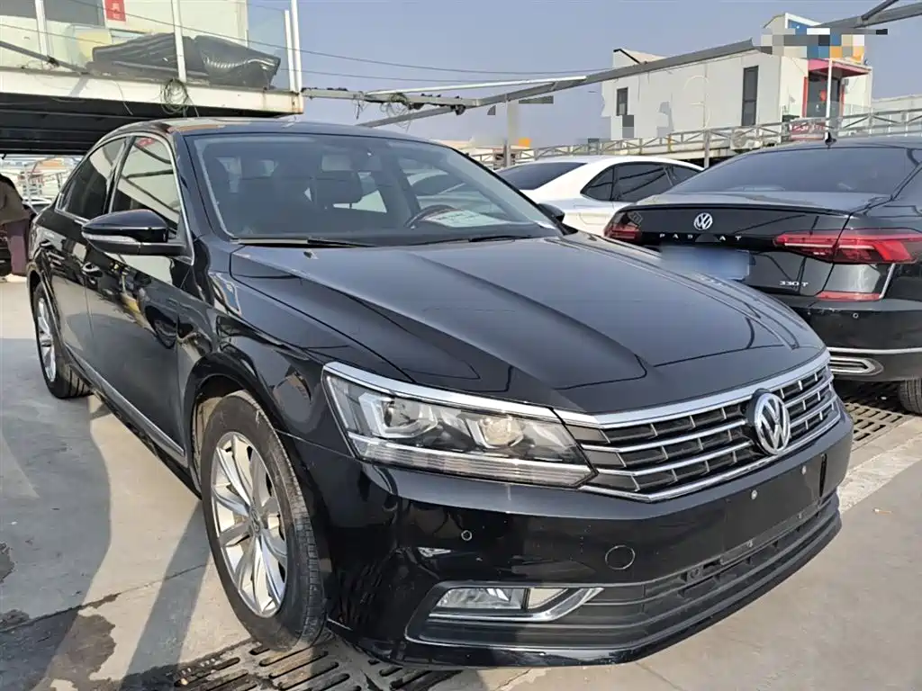 Volkswagen Passat 2017 330TSI DSG Prestige фото 4