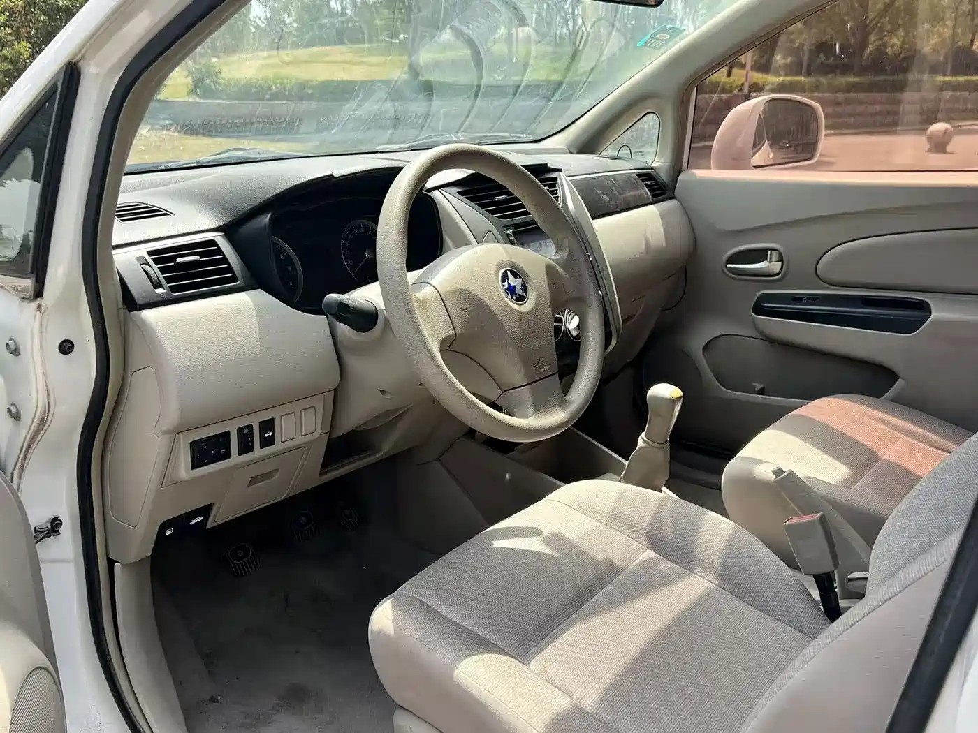 Venucia D50 2015 2015 1.6L Manual Fashion