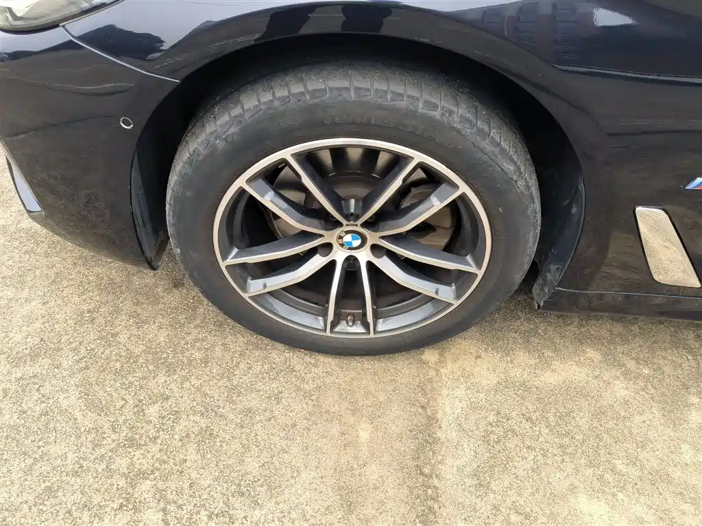 BMW 5 Series 2022 Model Second Facelift 525Li M Sport Package фото 25