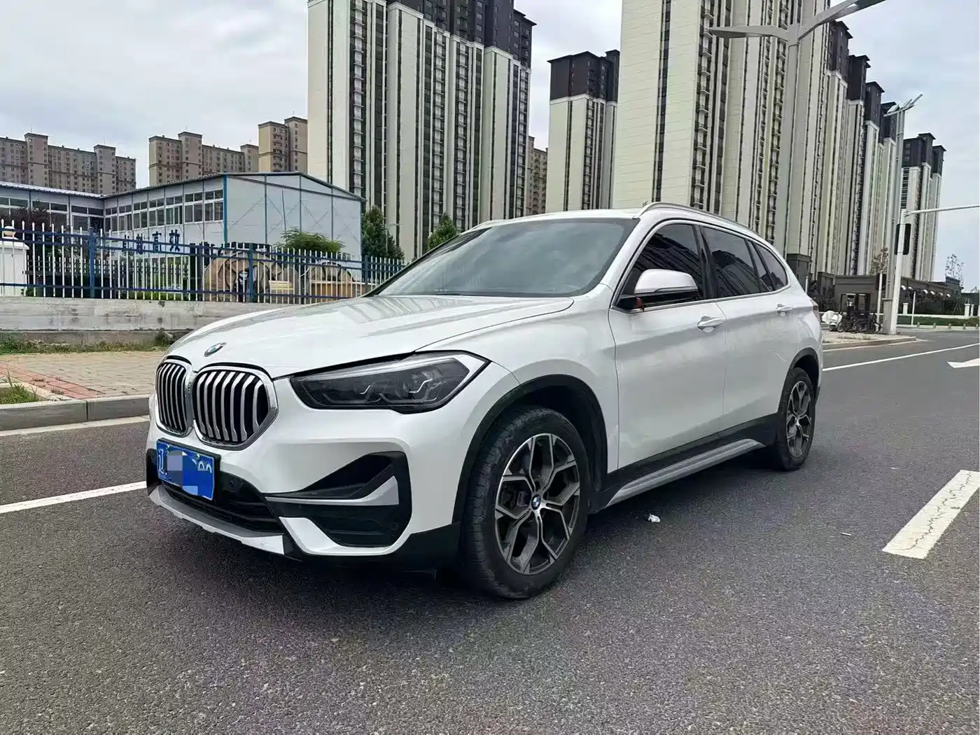 BMW X1 2021 xDrive25Li Exclusive фото 3