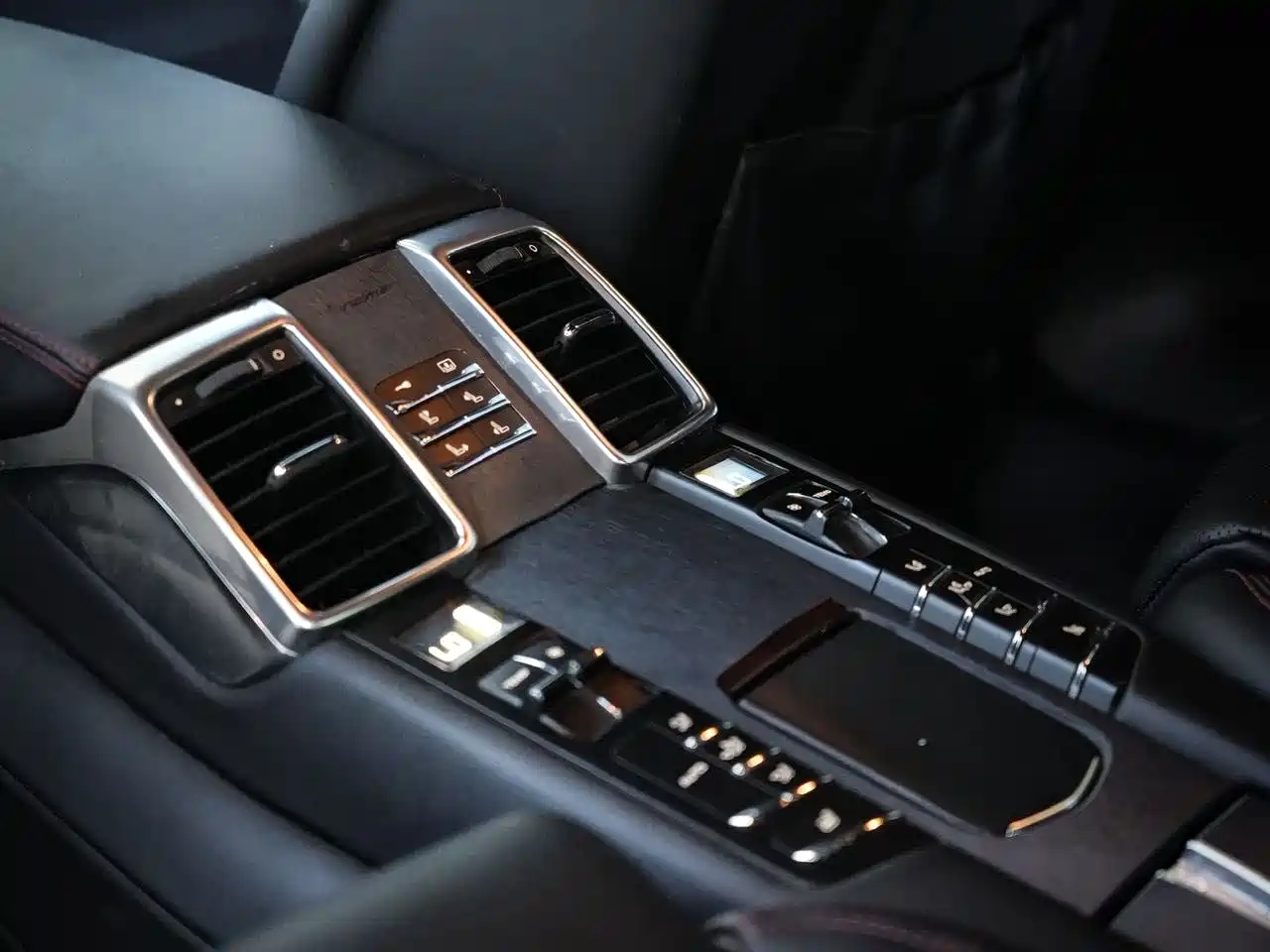 Porsche Panamera 2010 2010 Model Panamera 4S 4.8L