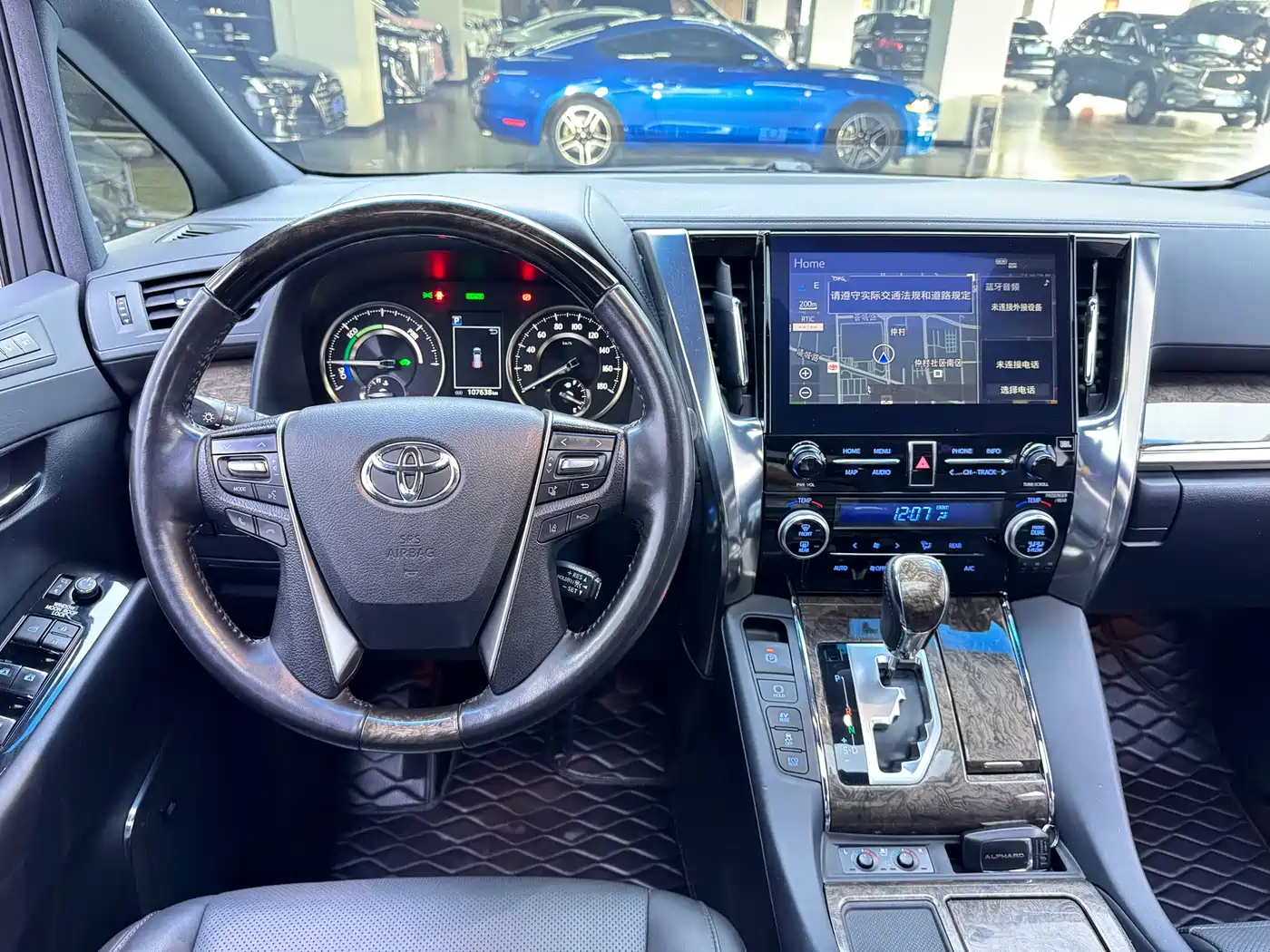 Toyota Alphard 2020 Hybrid 2.5L Premium Edition фото 18
