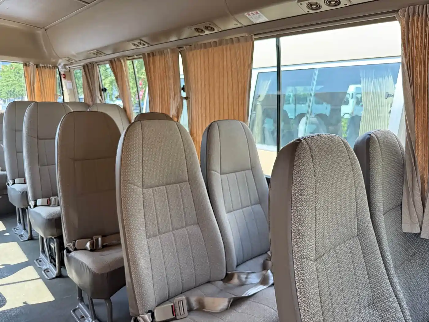 Toyota Coaster 2009 2007 2.7L Gasoline Premium Upgrade Edition 23-seater
