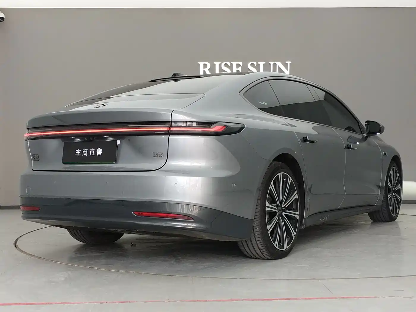 NIO ET7 2024 2024 75kWh Executive Signature Edition